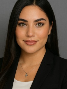 Lexie Becerra Headshot
